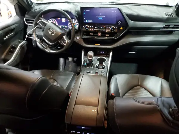 5TDKDRAH8PS508441 2023 TOYOTA HIGHLANDER - Image 8