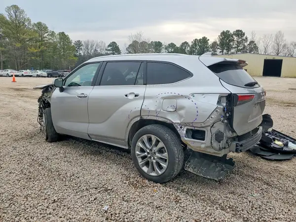 5TDKDRAH8PS514515 2023 TOYOTA HIGHLANDER - Image 2