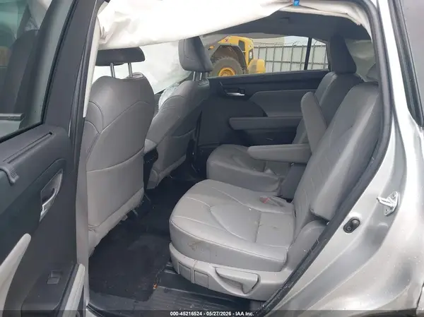 5TDKDRAH8PS516880 2023 TOYOTA HIGHLANDER - Image 8