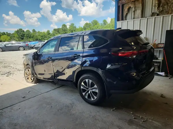 5TDKDRAH8PS519651 2023 TOYOTA HIGHLANDER - Image 2