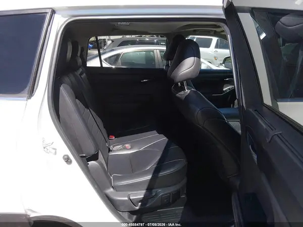 5TDKDRAH8PS520170 2023 TOYOTA HIGHLANDER - Image 8
