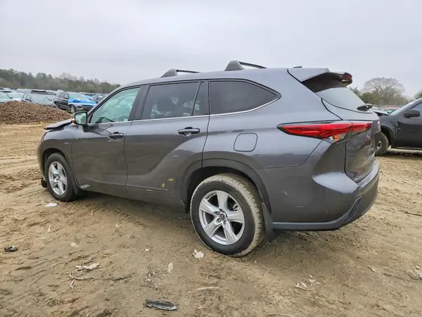 5TDKDRAH8PS526261 2023 TOYOTA HIGHLANDER - Image 2