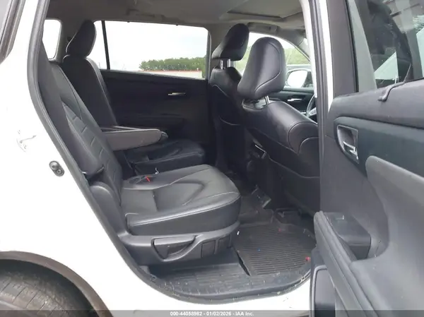5TDKDRAH8RS052850 2024 TOYOTA HIGHLANDER - Image 8