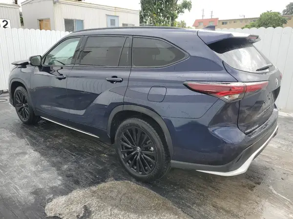 5TDKDRAH8RS528143 2024 TOYOTA HIGHLANDER - Image 2