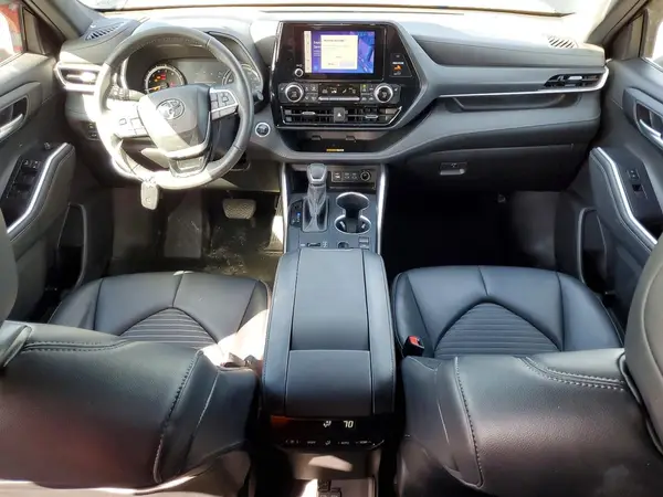 5TDKDRAH8RS530300 2024 TOYOTA HIGHLANDER - Image 8