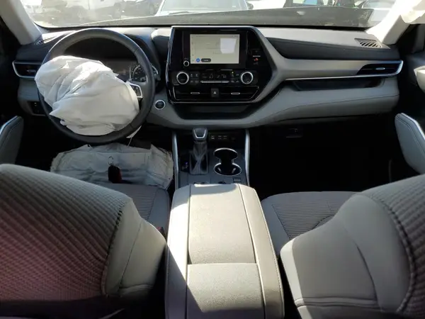 5TDKDRAH8RS532676 2024 TOYOTA HIGHLANDER - Image 8