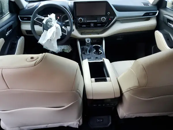 5TDKDRAH8RS538252 2024 TOYOTA HIGHLANDER - Image 8