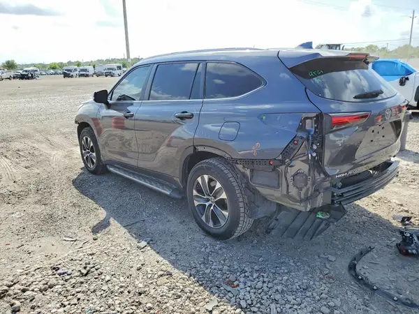 5TDKDRAH8RS539854 2024 TOYOTA HIGHLANDER - Image 2
