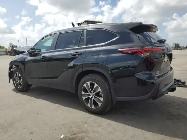 5TDKDRAH8SS553923 2025 TOYOTA HIGHLANDER - Image 2