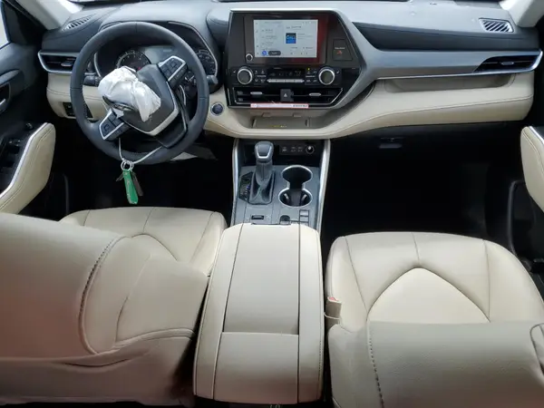 5TDKDRAH8SS553923 2025 TOYOTA HIGHLANDER - Image 8