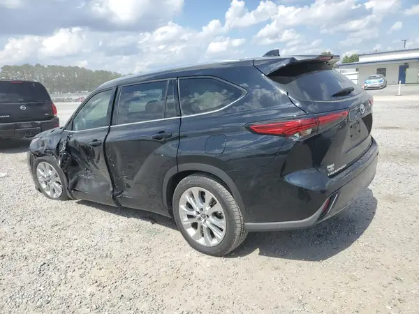 5TDKDRAH9PS001466 2023 TOYOTA HIGHLANDER - Image 2