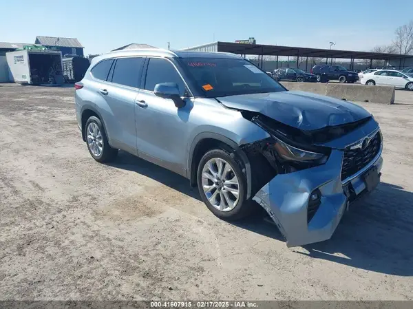 5TDKDRAH9PS002343 2023 TOYOTA HIGHLANDER - Image 1