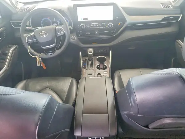 5TDKDRAH9PS016713 2023 TOYOTA HIGHLANDER - Image 8