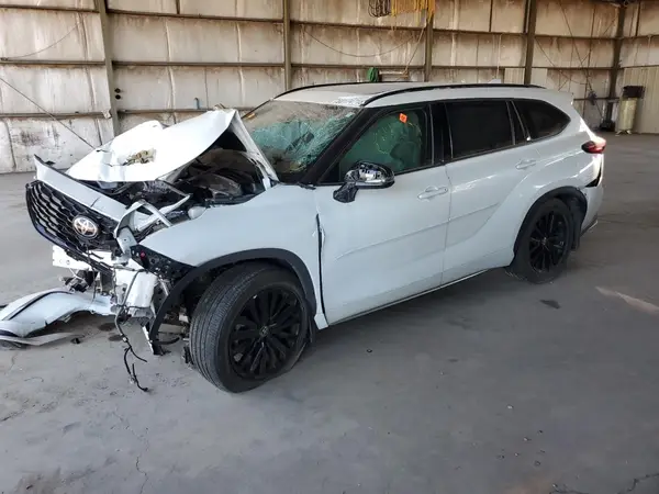 5TDKDRAH9PS017845 2023 TOYOTA HIGHLANDER - Image 1