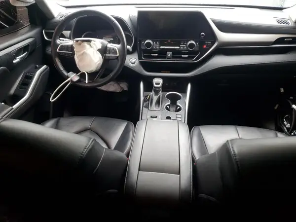 5TDKDRAH9PS022284 2023 TOYOTA HIGHLANDER - Image 8