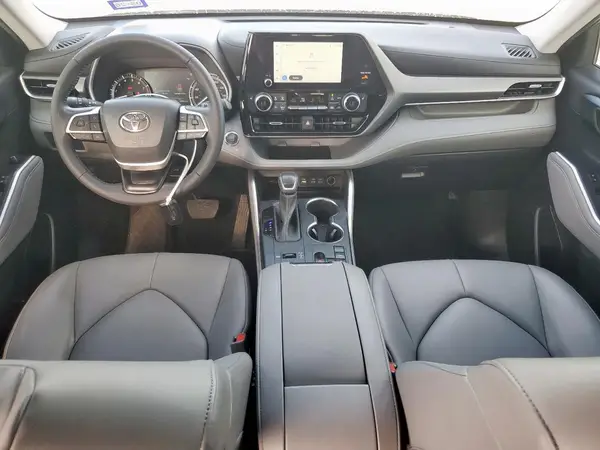 5TDKDRAH9PS028201 2023 TOYOTA HIGHLANDER - Image 8