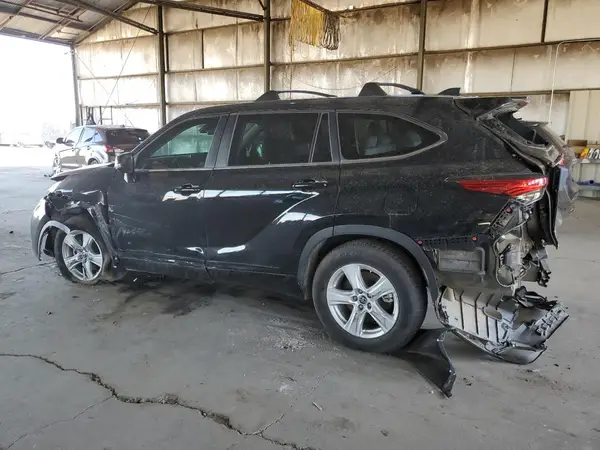 5TDKDRAH9PS500171 2023 TOYOTA HIGHLANDER - Image 2