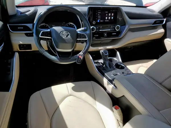 5TDKDRAH9PS500851 2023 TOYOTA HIGHLANDER - Image 8