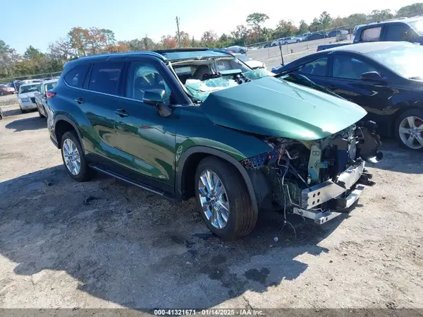 5TDKDRAH9PS501742 2023 TOYOTA HIGHLANDER - Image 1