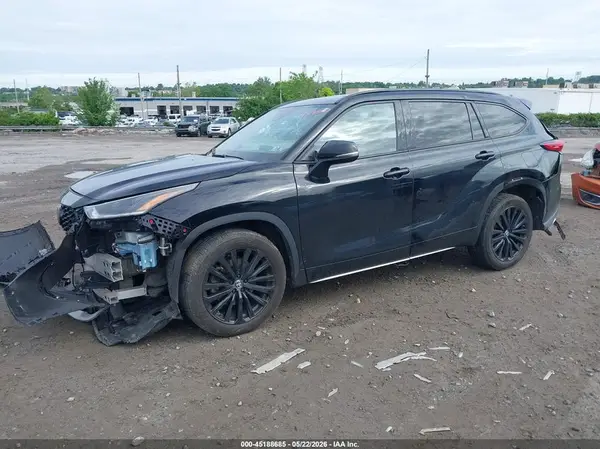 5TDKDRAH9PS507993 2023 TOYOTA HIGHLANDER - Image 2