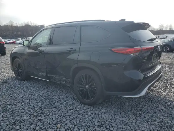 5TDKDRAH9PS508545 2023 TOYOTA HIGHLANDER - Image 2