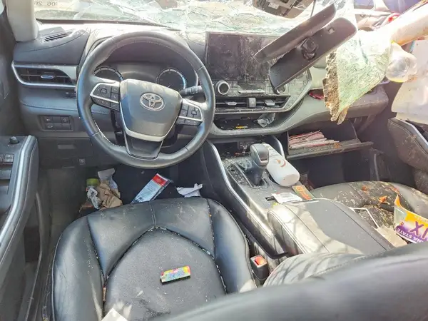 5TDKDRAH9PS508822 2023 TOYOTA HIGHLANDER - Image 8