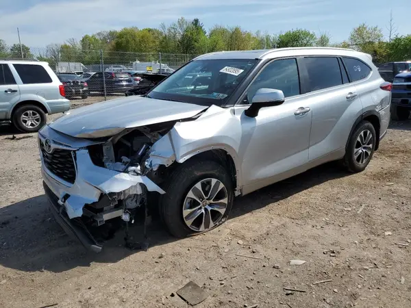 5TDKDRAH9PS516256 2023 TOYOTA HIGHLANDER - Image 1