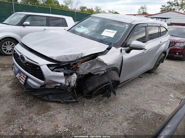 5TDKDRAH9PS524700 2023 TOYOTA HIGHLANDER - Image 2