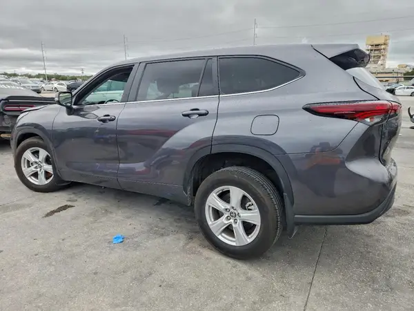 5TDKDRAH9RS054994 2024 TOYOTA HIGHLANDER - Image 2