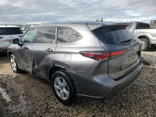 5TDKDRAH9RS527373 2024 TOYOTA HIGHLANDER - Image 2