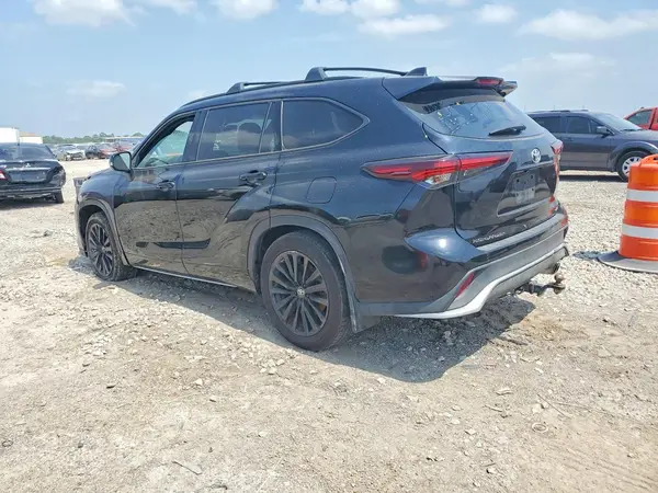 5TDKDRAH9RS530791 2024 TOYOTA HIGHLANDER - Image 2