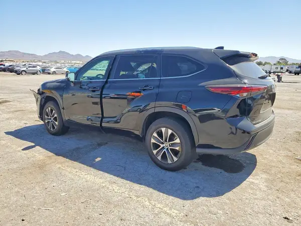 5TDKDRAH9RS531097 2024 TOYOTA HIGHLANDER - Image 2