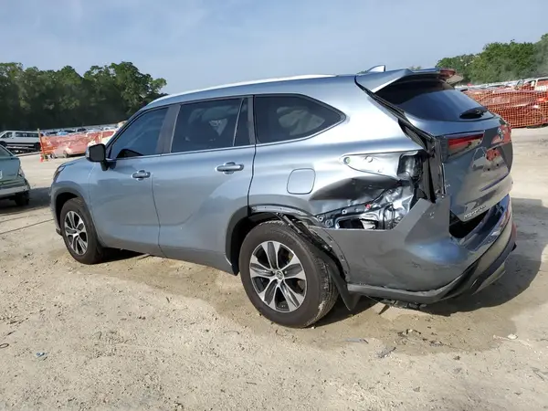 5TDKDRAH9RS548529 2024 TOYOTA HIGHLANDER - Image 2