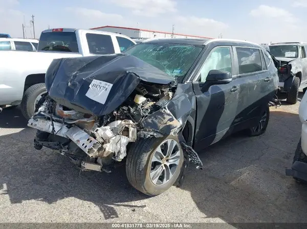 5TDKDRAHXPS001167 2023 TOYOTA HIGHLANDER - Image 2