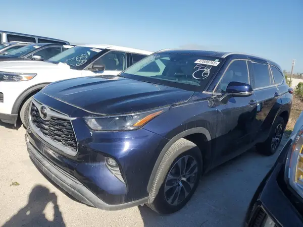5TDKDRAHXPS001704 2023 TOYOTA HIGHLANDER - Image 1