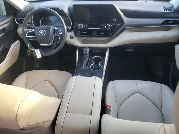 5TDKDRAHXPS001704 2023 TOYOTA HIGHLANDER - Image 8