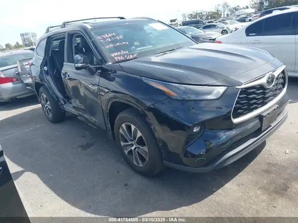 5TDKDRAHXPS004411 2023 TOYOTA HIGHLANDER - Image 1