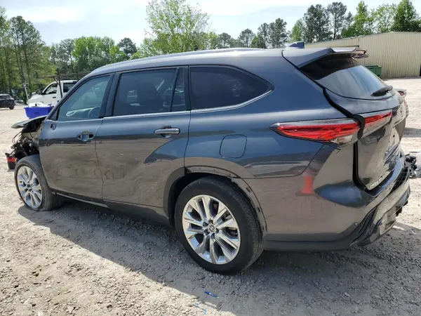 5TDKDRAHXPS006529 2023 TOYOTA HIGHLANDER - Image 2
