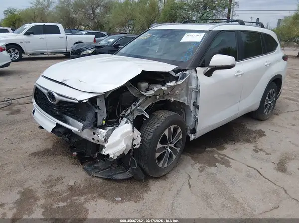 5TDKDRAHXPS006708 2023 TOYOTA HIGHLANDER - Image 2