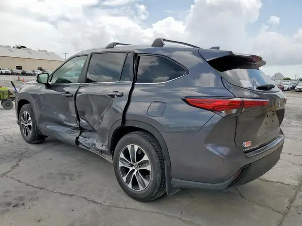 5TDKDRAHXPS013500 2023 TOYOTA HIGHLANDER - Image 2