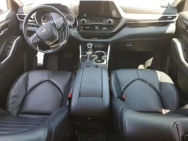 5TDKDRAHXPS028109 2023 TOYOTA HIGHLANDER - Image 8