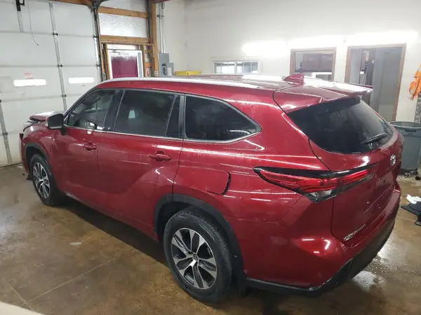 5TDKDRAHXPS034122 2023 TOYOTA HIGHLANDER - Image 2