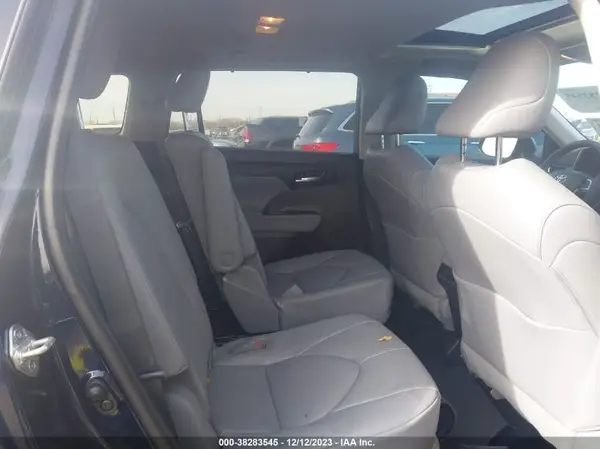 5TDKDRAHXPS036887 2023 TOYOTA HIGHLANDER - Image 8