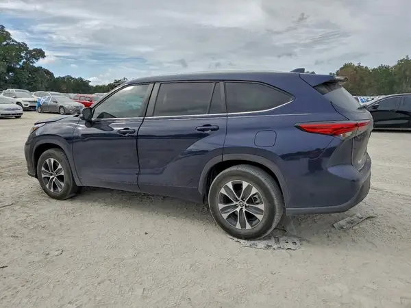 5TDKDRAHXPS043774 2023 TOYOTA HIGHLANDER - Image 2