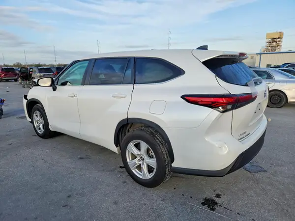 5TDKDRAHXPS047856 2023 TOYOTA HIGHLANDER - Image 2