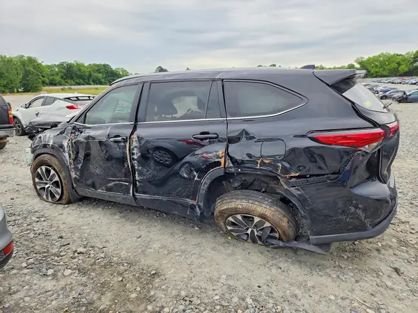 5TDKDRAHXPS049462 2023 TOYOTA HIGHLANDER - Image 2
