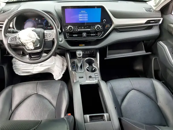 5TDKDRAHXPS503161 2023 TOYOTA HIGHLANDER - Image 8