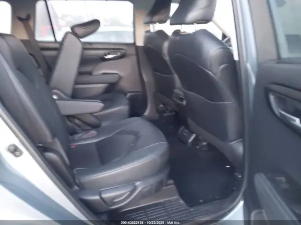 5TDKDRAHXPS503239 2023 TOYOTA HIGHLANDER - Image 8