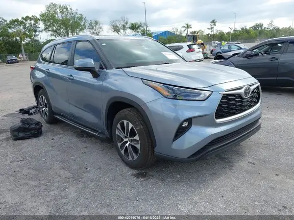 5TDKDRAHXPS504973 2023 TOYOTA HIGHLANDER - Image 1