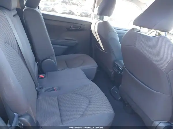 5TDKDRAHXPS505427 2023 TOYOTA HIGHLANDER - Image 8